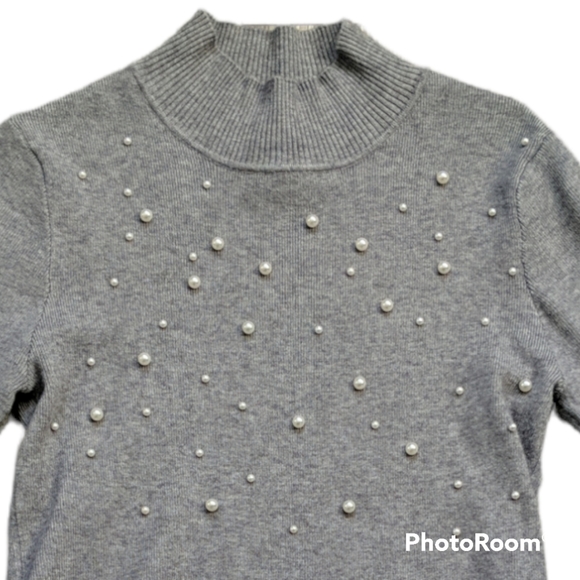 LAST CHANCE! Buffalo Grey Long Sleeve Pearl Turtleneck Sweater Medium - Picture 2 of 4